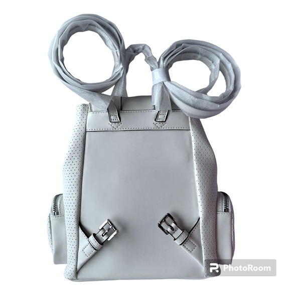 🆕 Michael Kors, medium backpack - Picture 3 of 11